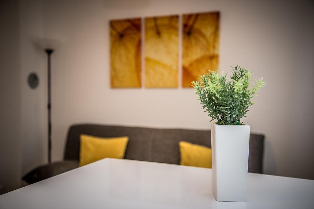 Apartment Roko Osijek Buitenkant foto