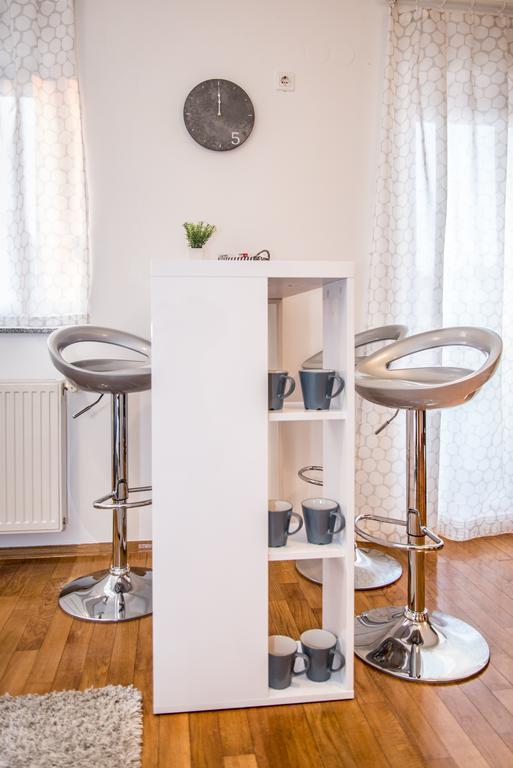 Apartment Roko Osijek Buitenkant foto
