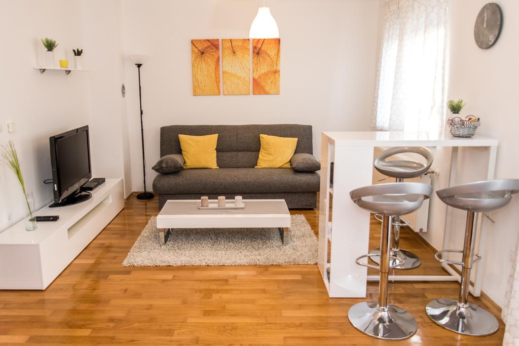 Apartment Roko Osijek Buitenkant foto
