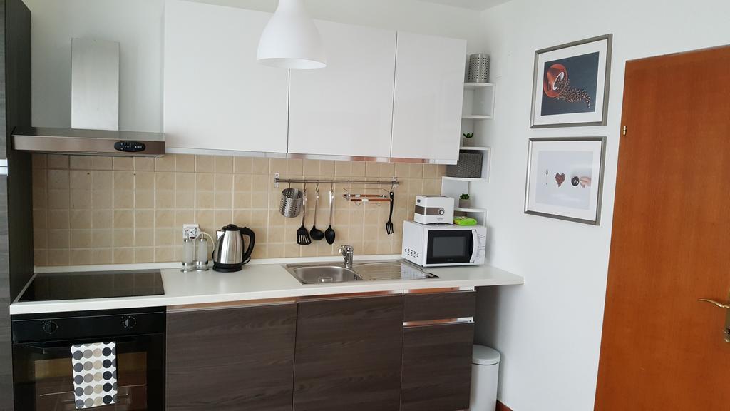 Apartment Roko Osijek Buitenkant foto